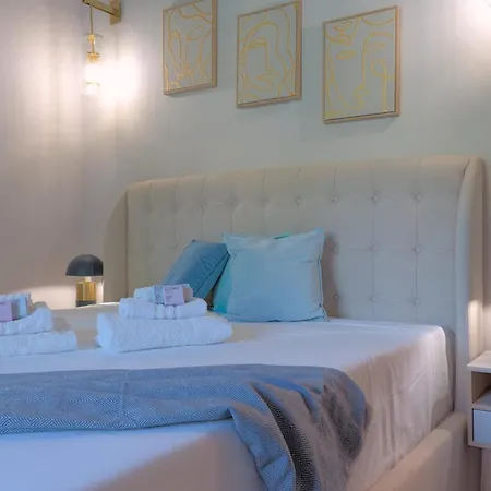Larionest Modern In The Center 5 Min From The Station شقة فندقية 3*