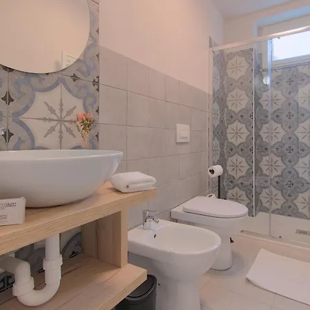 شقة فندقية Larionest Modern In The Center 5 Min From The Station