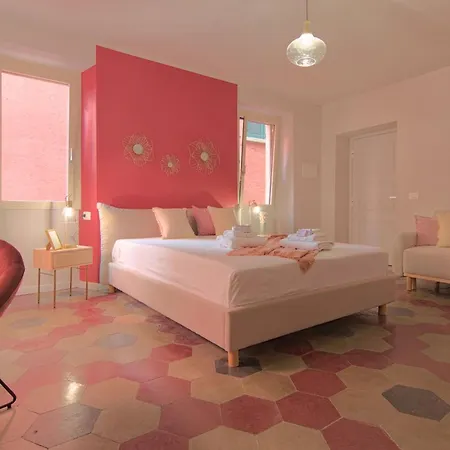 شقة فندقية Larionest Modern In The Center 5 Min From The Station مانديلو ديل لاريو