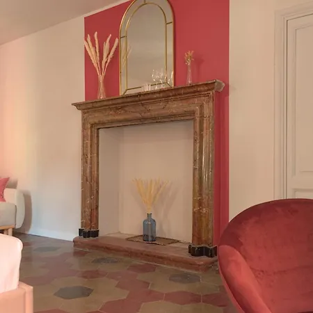 Larionest Modern In The Center 5 Min From The Station شقة فندقية 3*