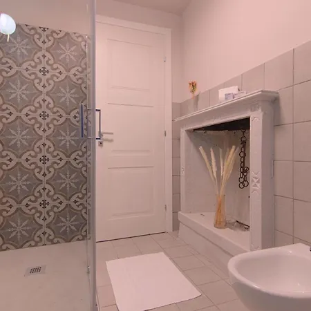 شقة فندقية Larionest Modern In The Center 5 Min From The Station