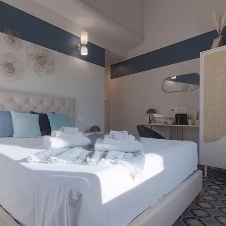 Larionest Modern In The Center 5 Min From The Station 3* مانديلو ديل لاريو