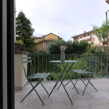 شقة فندقية Larionest Modern In The Center 5 Min From The Station 3*
